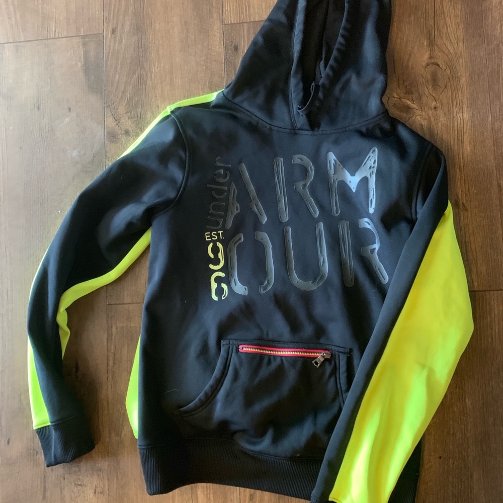 UnderArmour sweatshirt